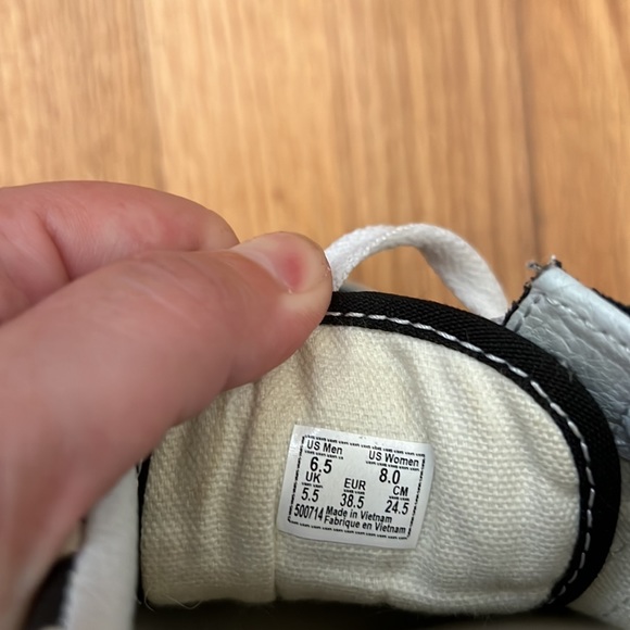 Vans Old Skool Sneakers - Picture 3 of 3